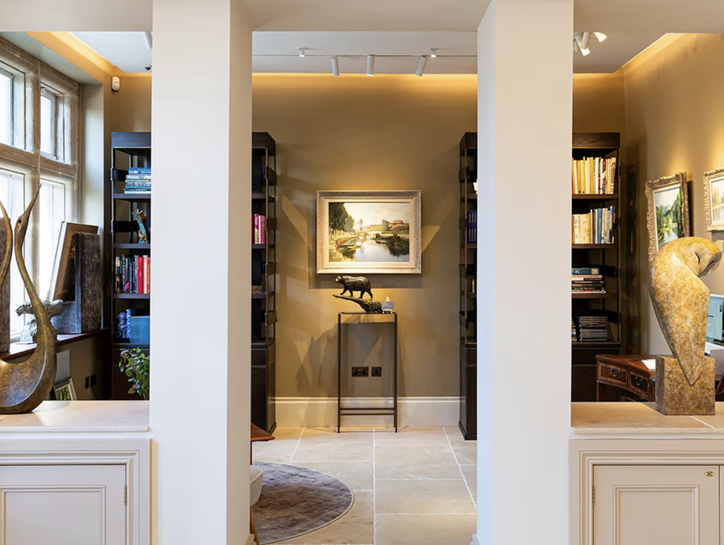 Gladwell & Patterson Gallery inside